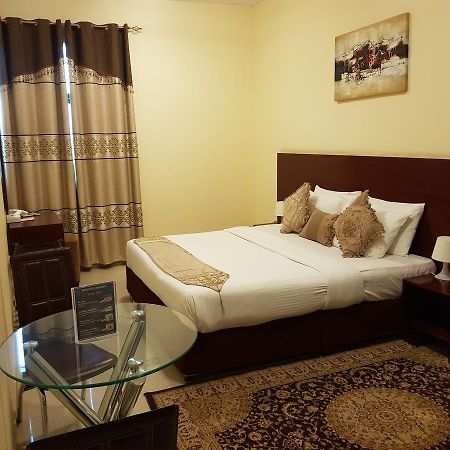 Raynor Hotel Apartments Fujairah Exterior photo