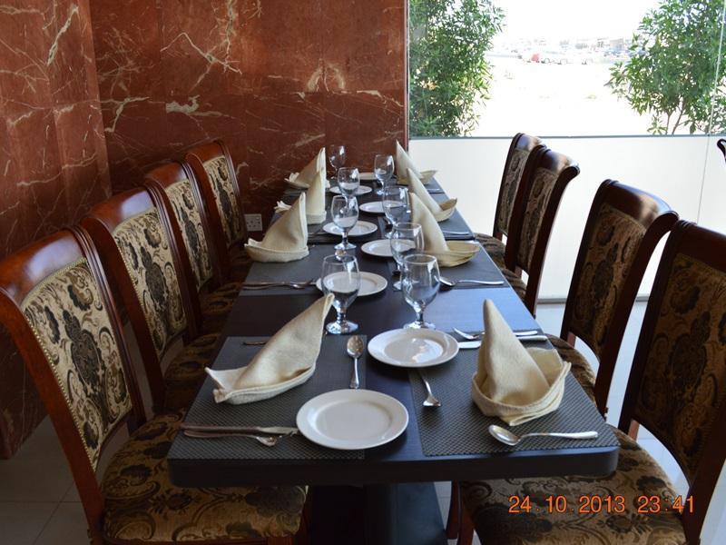 Raynor Hotel Apartments Fujairah Exterior photo