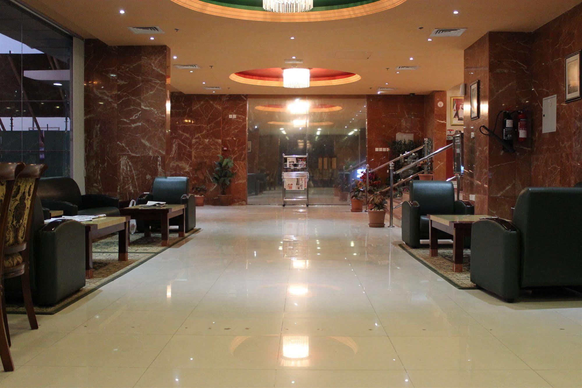 Raynor Hotel Apartments Fujairah Exterior photo
